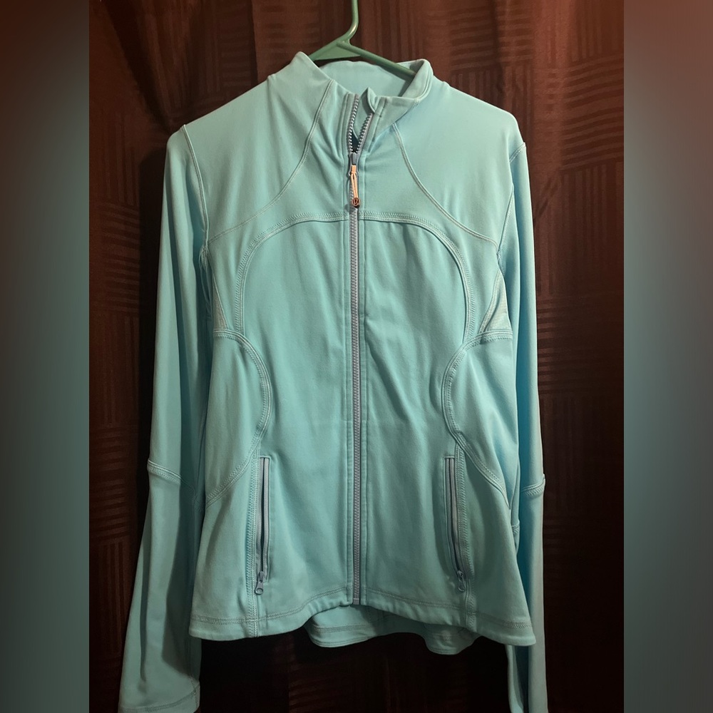 Lululemon jacket size 6